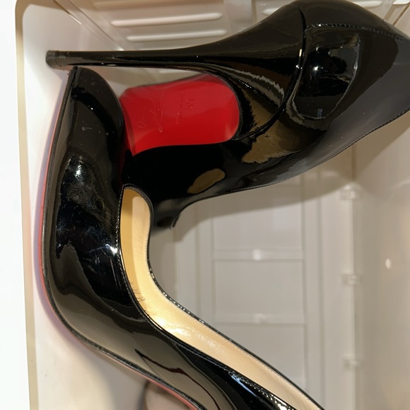 Selling Christian Louboutin patent leather pumps.  Will fit size 8.5 - Picture 9 of 9